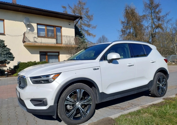 Volvo XC 40 cena 115700 przebieg: 71000, rok produkcji 2019 z Frampol małe 352